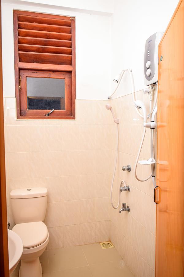 Vishmee Holiday Inn Embilipitiya Dış mekan fotoğraf
