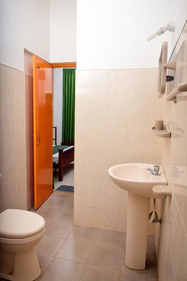 Vishmee Holiday Inn Embilipitiya Dış mekan fotoğraf