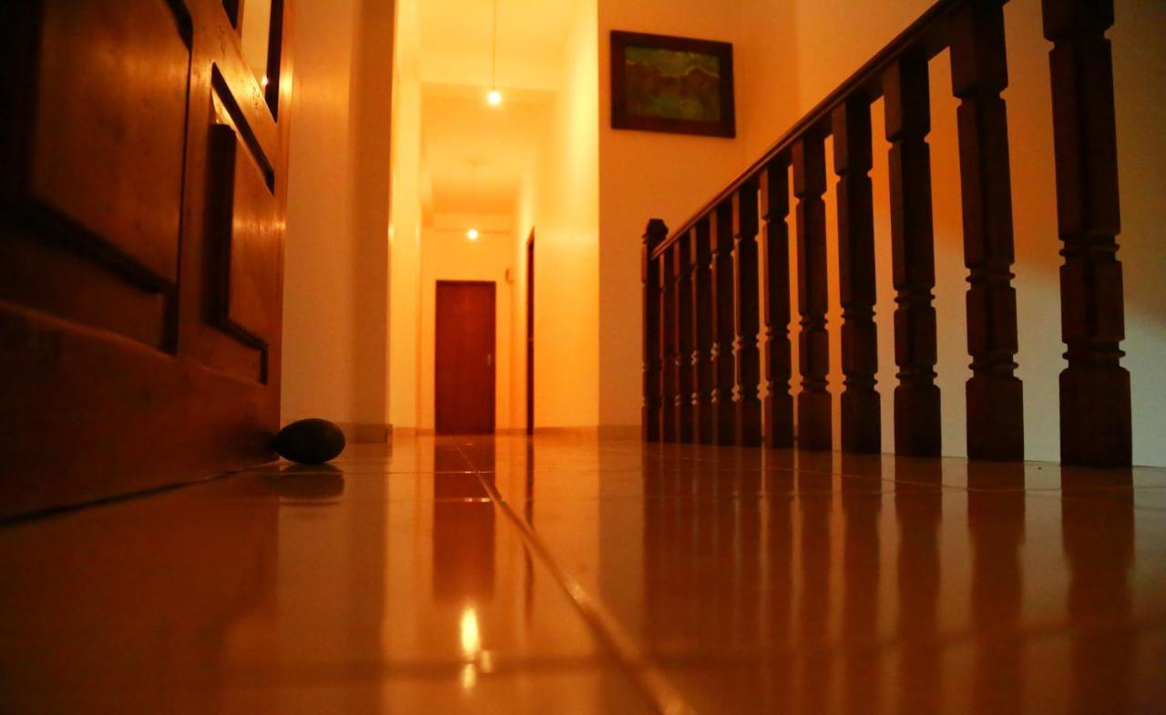 Vishmee Holiday Inn Embilipitiya Dış mekan fotoğraf